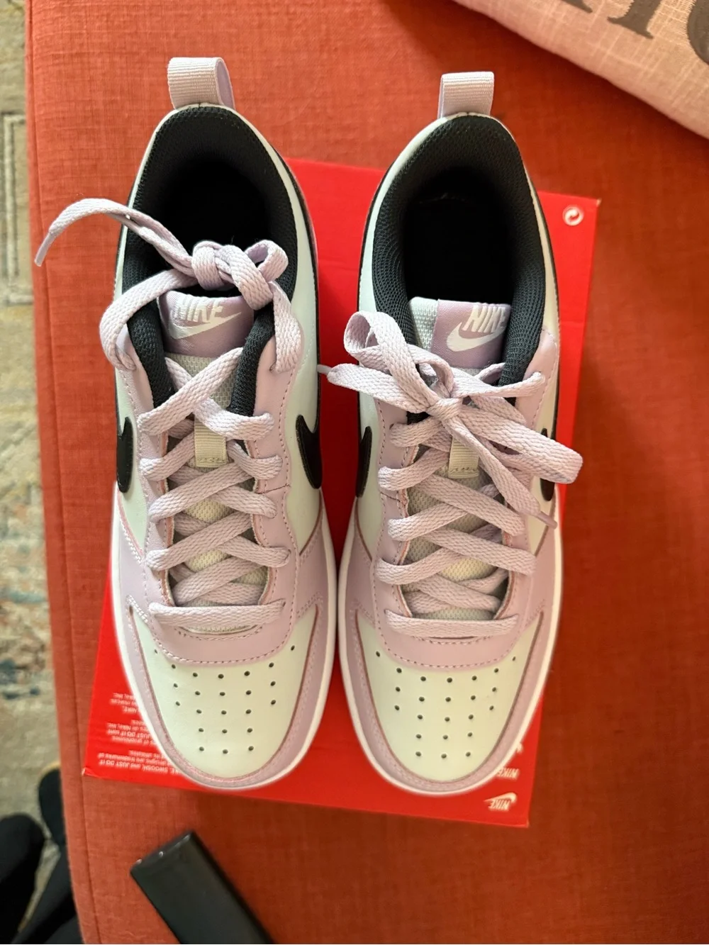 Nike Kids Low-Top Sneakers in Lavender, White & Black
